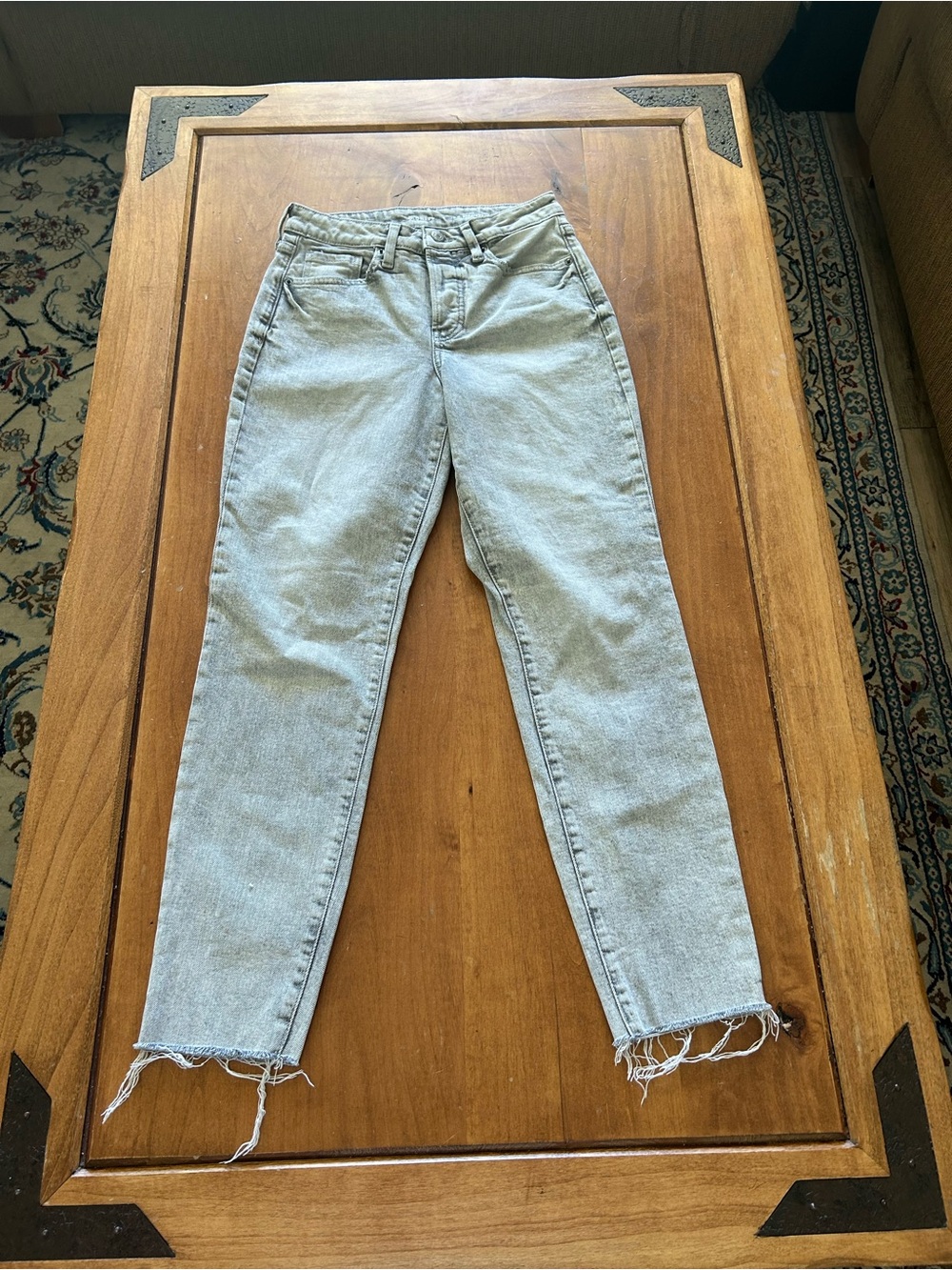 Old Navy Light Gray Cropped High-Rise Jeans - Frayed Hem